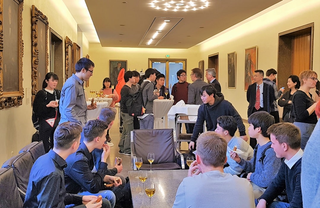 Oberschuler Aus Yokohama Zu Gast An Der Schule Am Ried