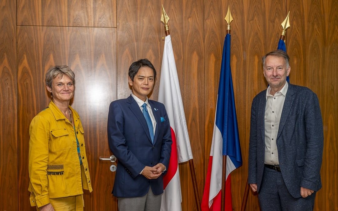 Bürgermeister Takeharu Yamanaka besucht die Partnerstadt Lyon
